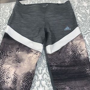 ADIDAS CLIMALITE GRAY SNAKESKIN LEGGINGS
